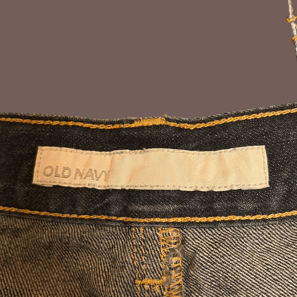 Old Navy Denim Mini Skirt | Distressed Dark Wash | Size 6 | Vintage - Picture 3 of 6